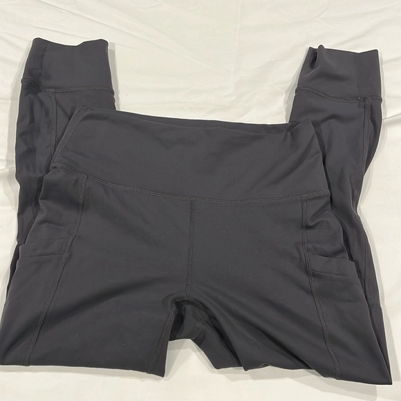 Fabletics cropped joggers - Picture 1 of 4